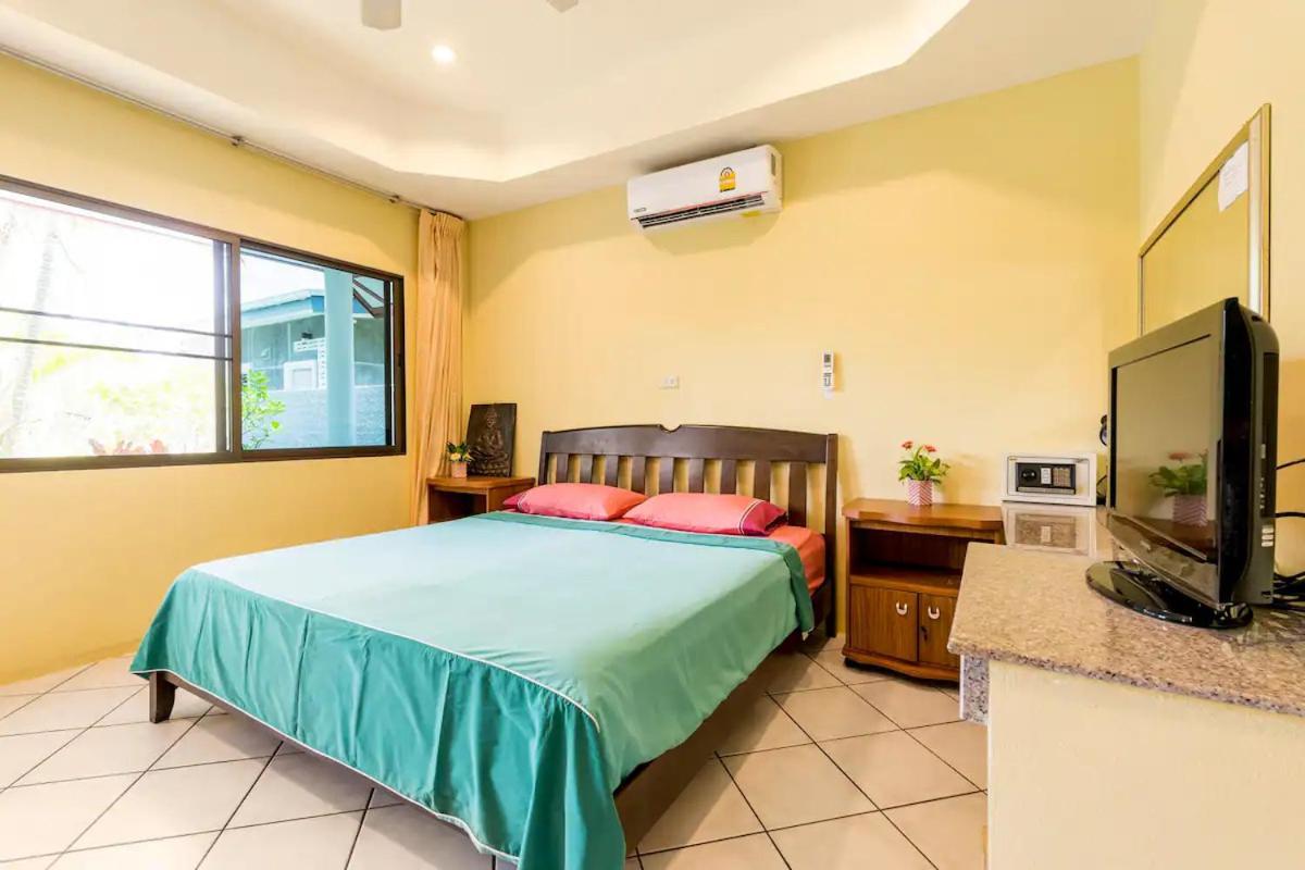 Baan Coconut Villa Pantai Bang Tao Bagian luar foto