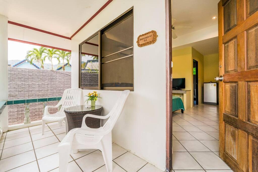 Baan Coconut Villa Pantai Bang Tao Bagian luar foto