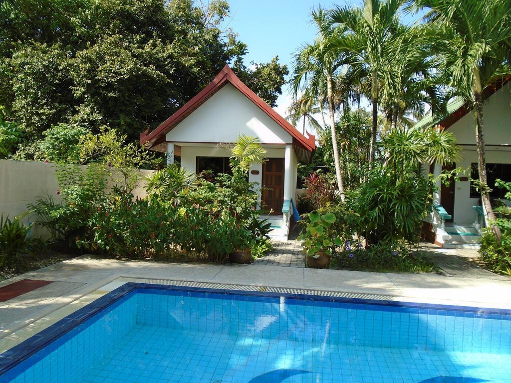 Baan Coconut Villa Pantai Bang Tao Bagian luar foto